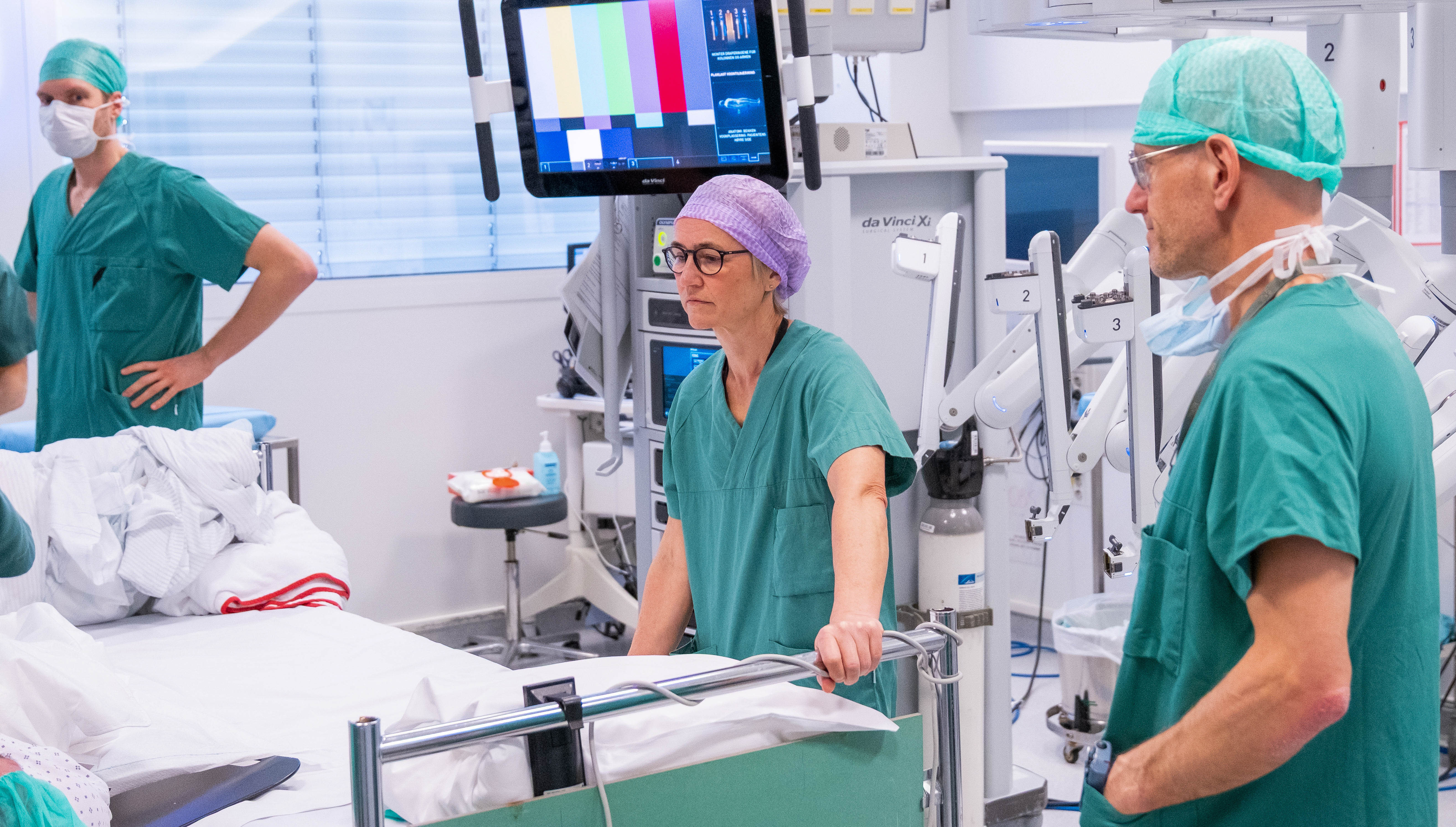 En gruppe mennesker på et sykehus