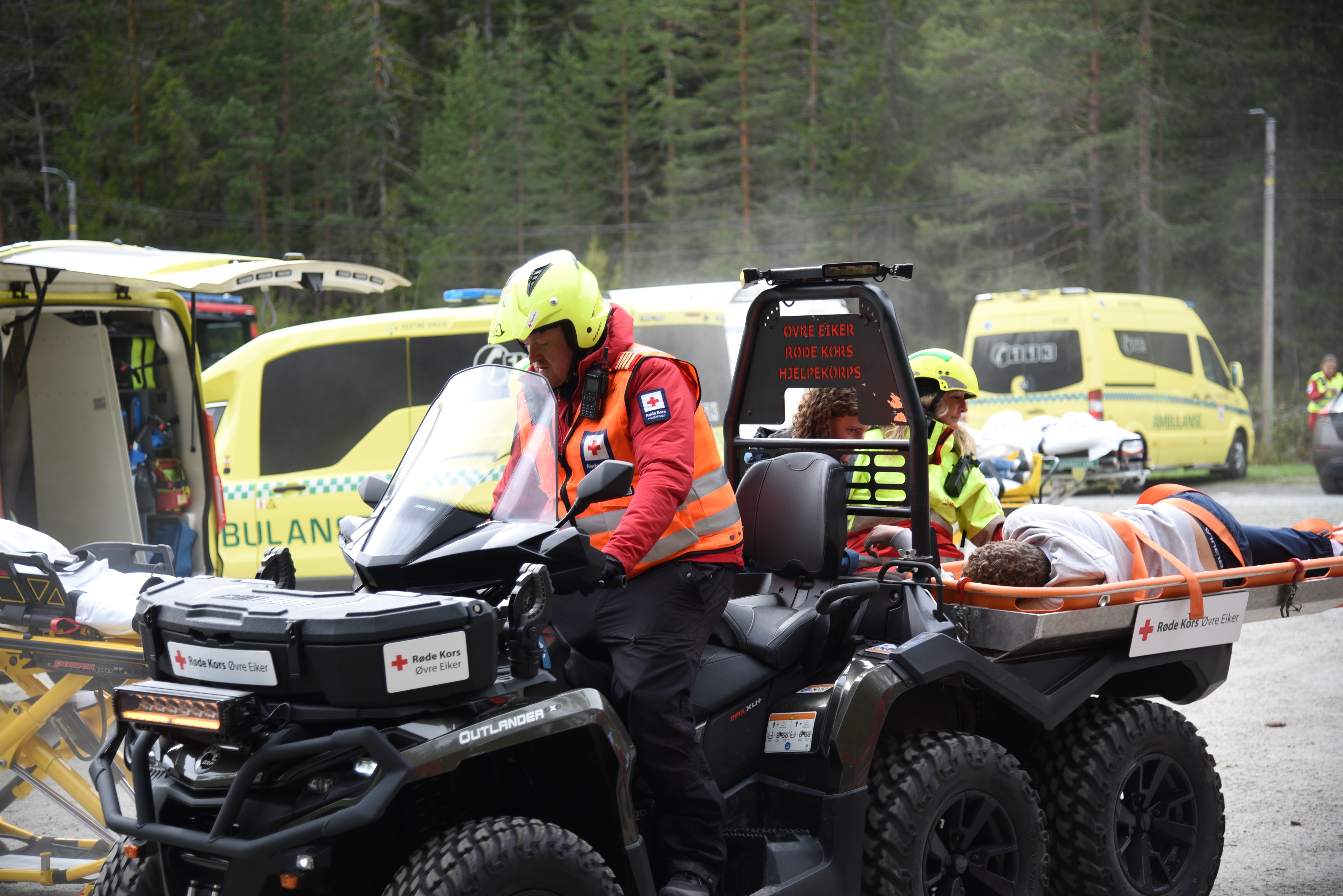 En person som kjører gokart