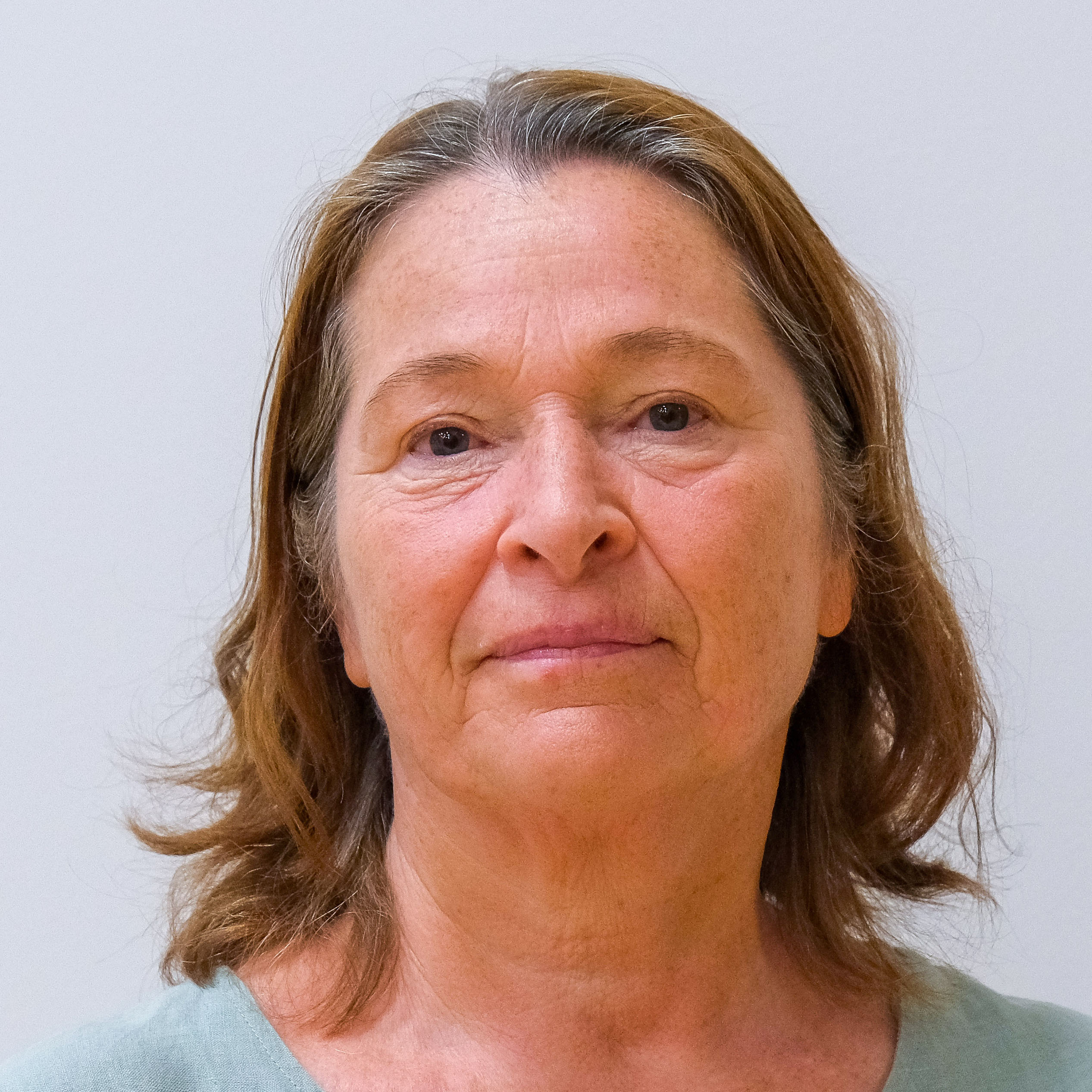 En person med langt hår
