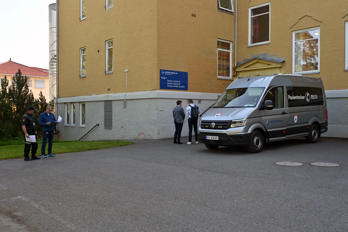 Pasientreiser minibuss psykose