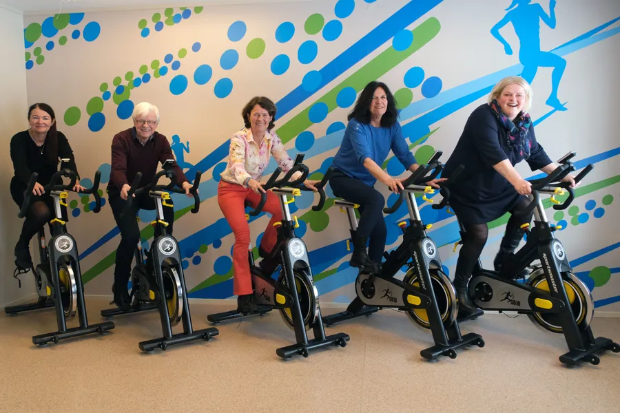 ÅPNING: Denne gjengen testet ut spinningsyklene i Pusterommet. Fra venstre: May Janne Bothe Pedersen, Kåre Trillhus, Helle Aanes
