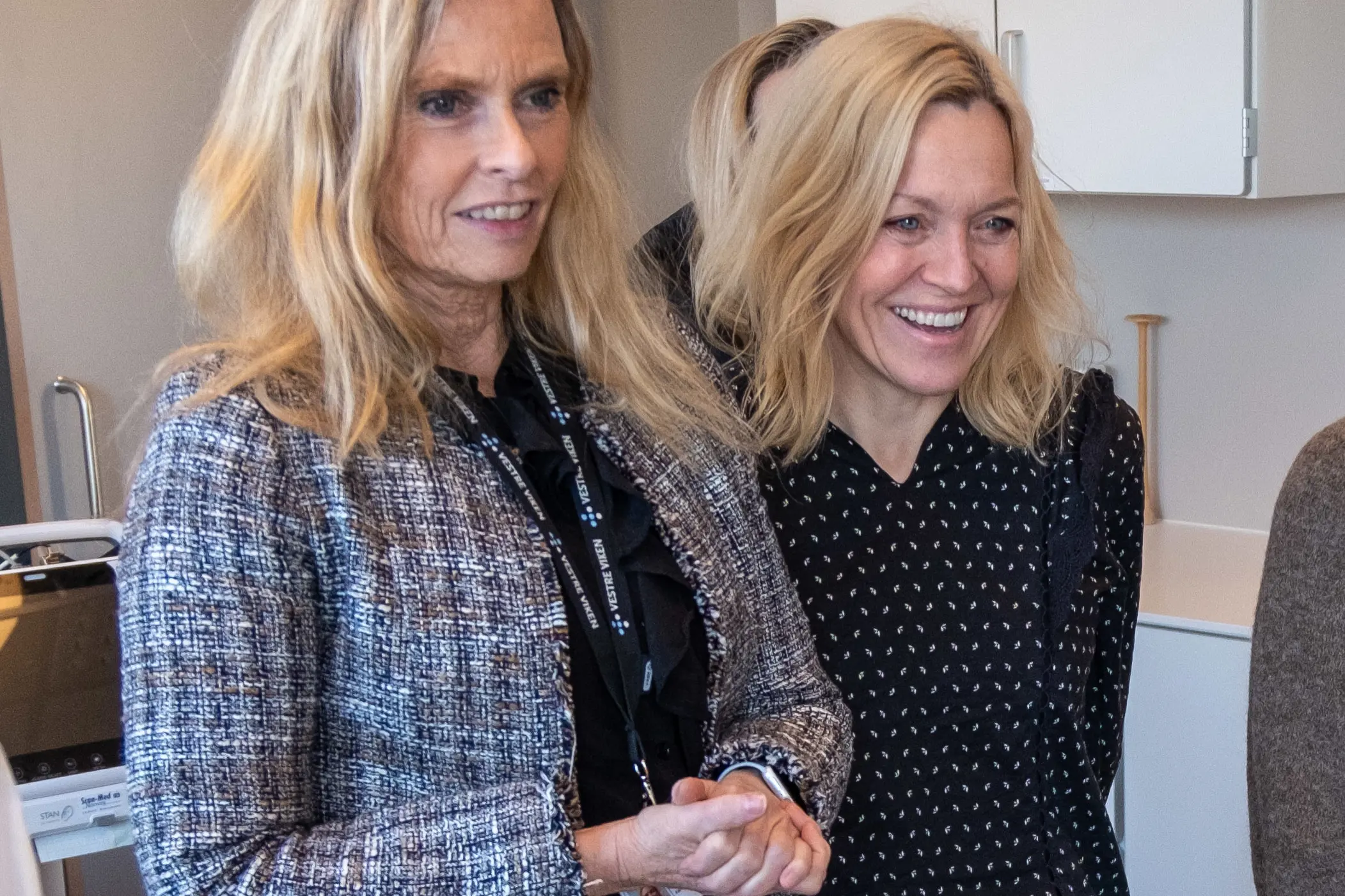 Administrerende direktør Lisbeth Sommervoll og klinikkdirektør Trine Olsen.