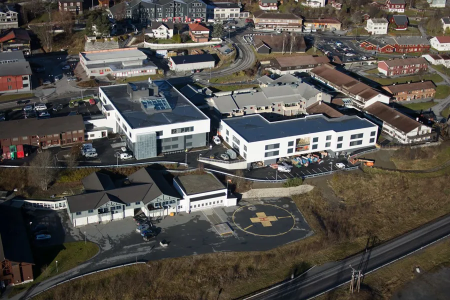 Flyfoto av en stor bygning