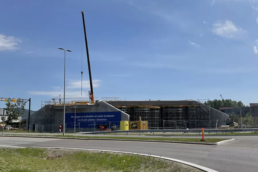 støy på byggeplassen