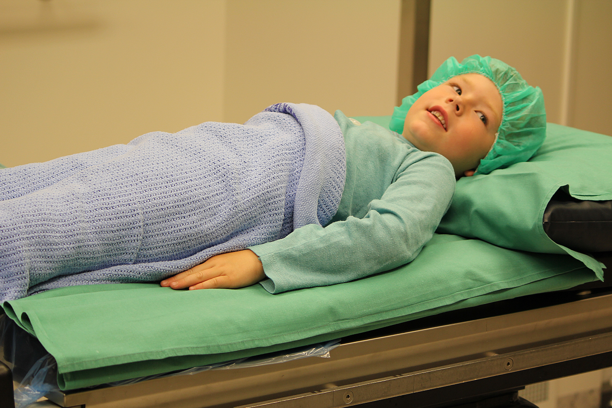 Nicolai på operasjonsbenken.