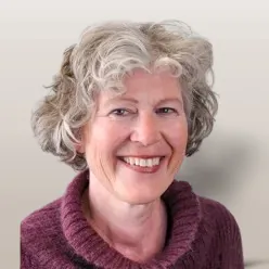 En kvinne med blondt hår